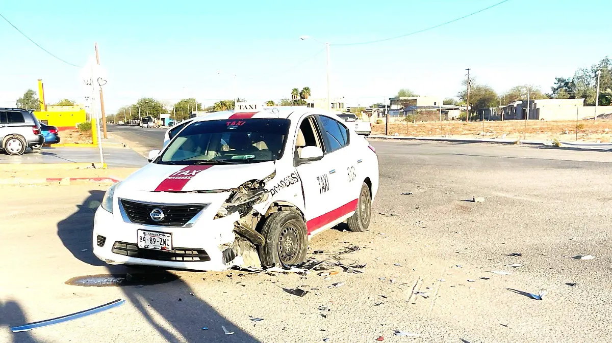 lesionados en choque de taxi